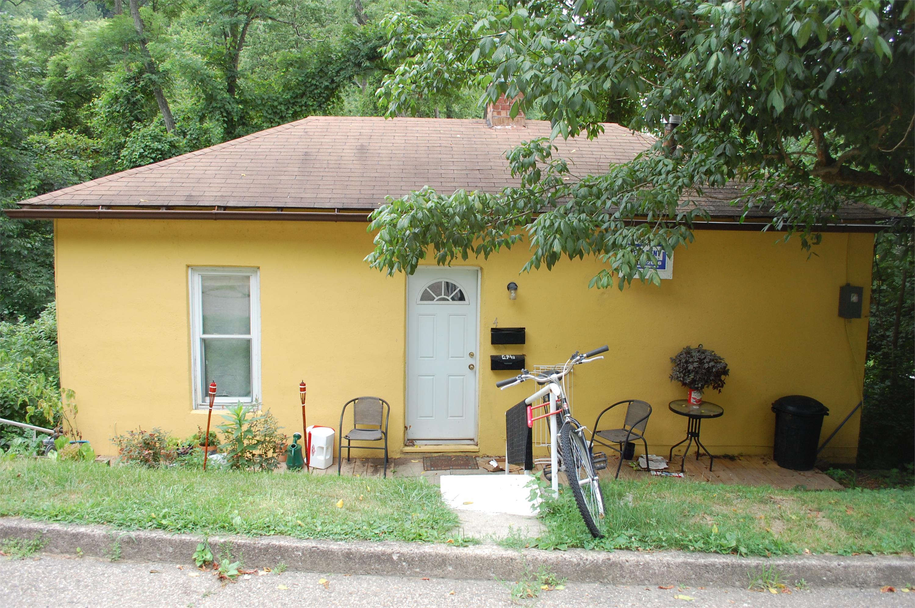 4 Spring St unit B – photo 1