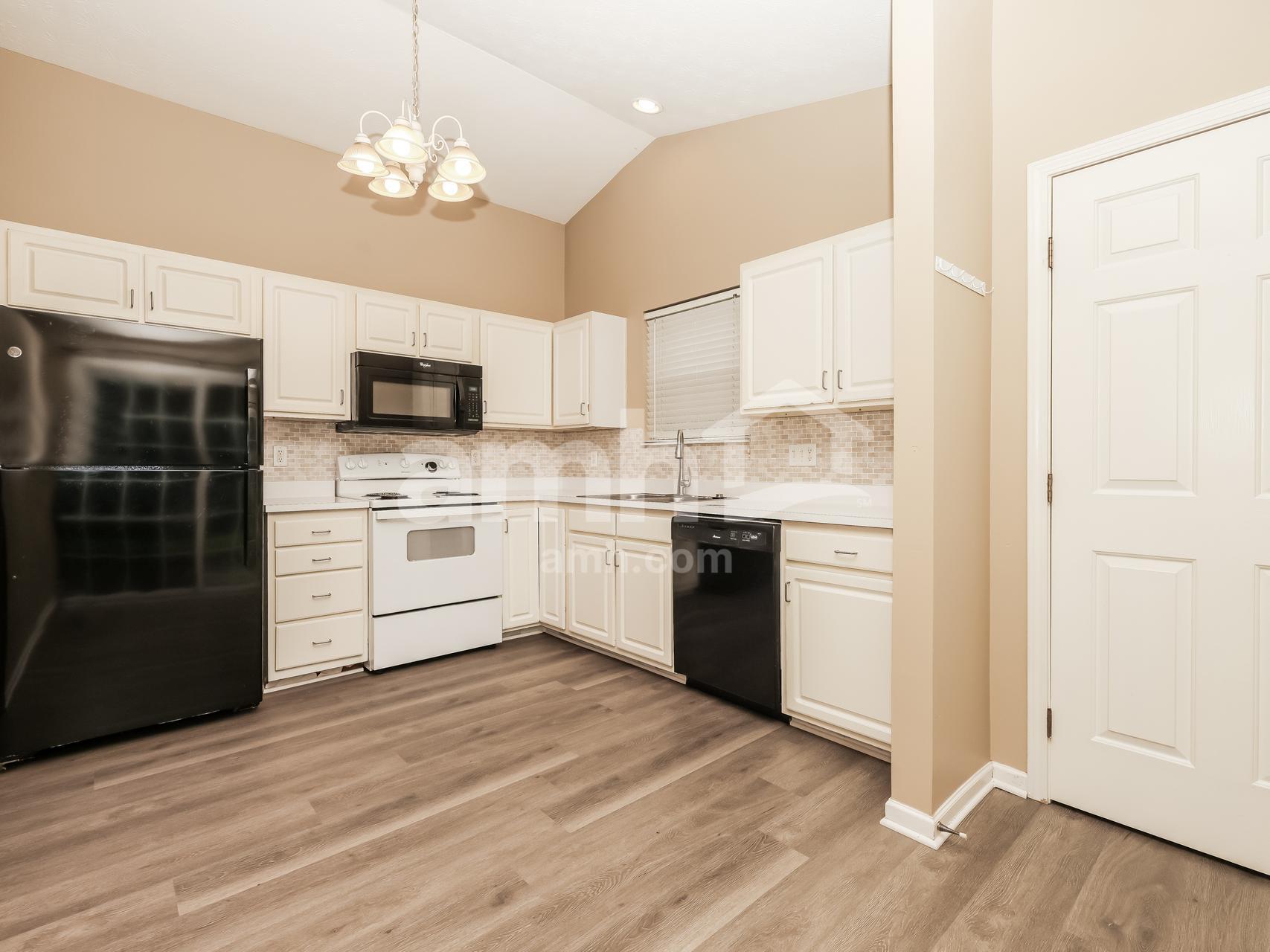 39 Mark Twain Ct – photo 3