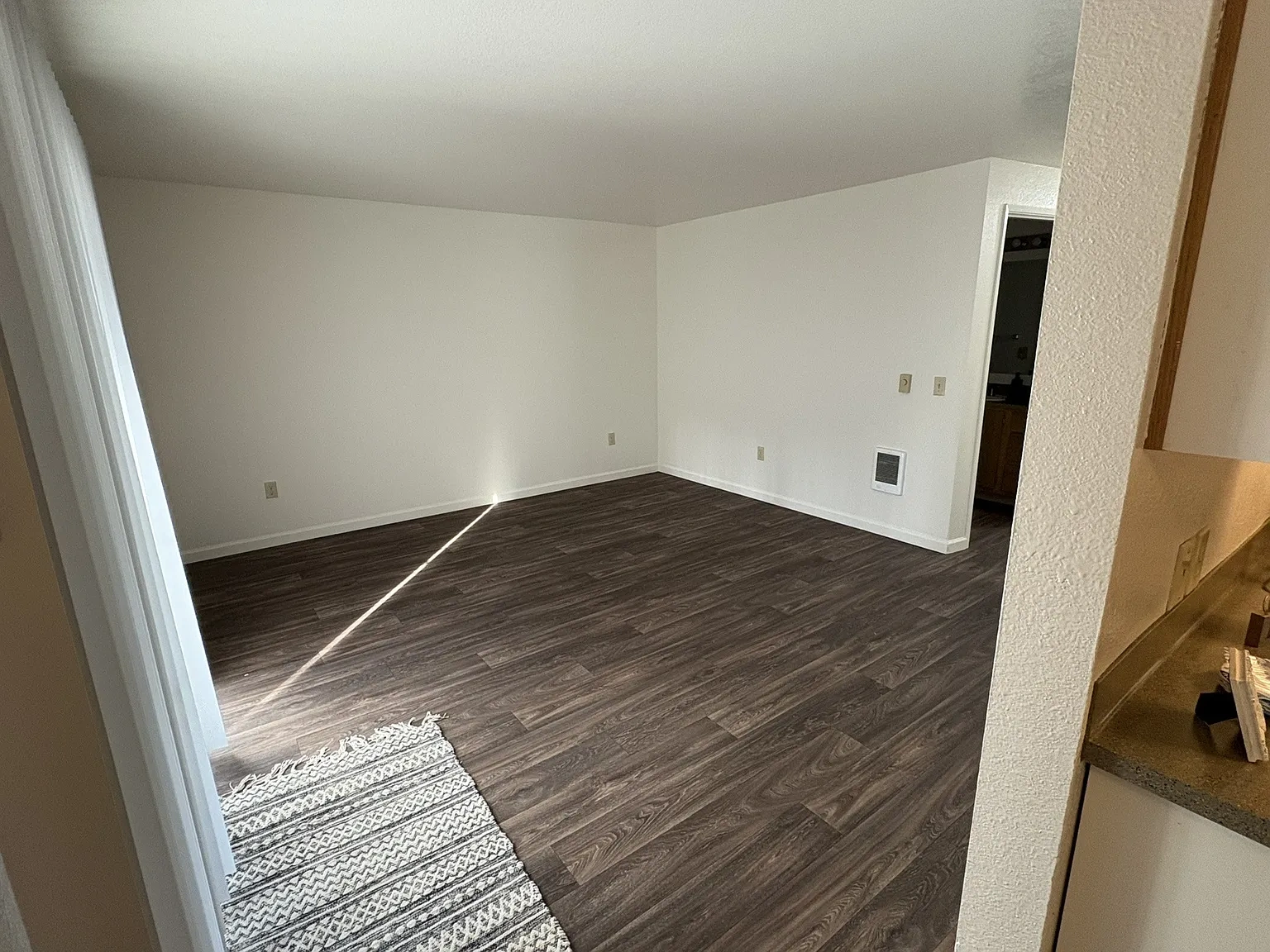 Windsor Manor Apartments – photo 5