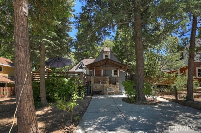 311 Hemlock Dr – photo 1