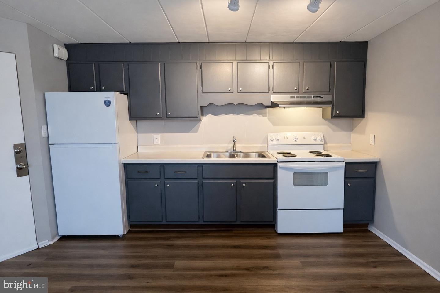 403 N Newberry St #304 – Floor plan