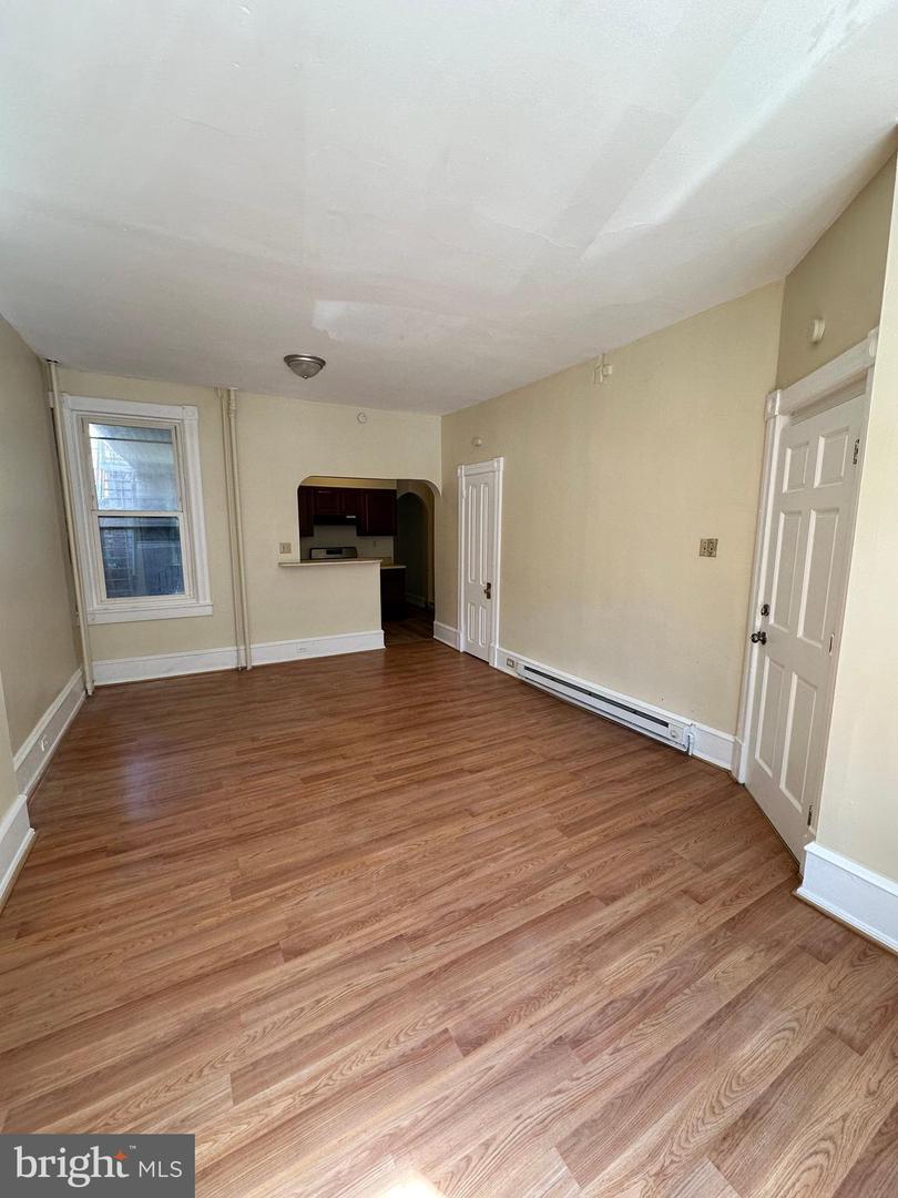 337 Franklin St unit A – photo 3