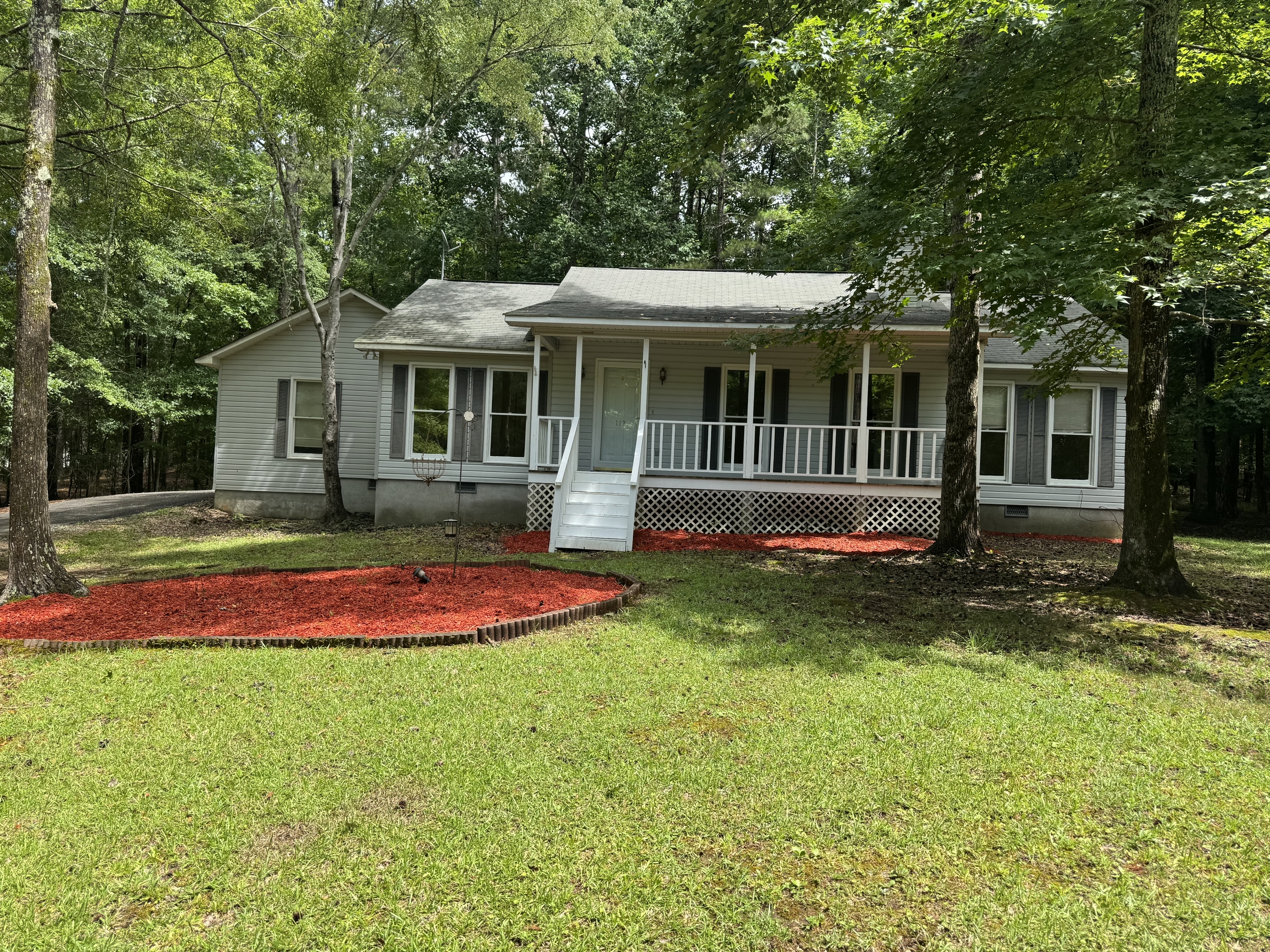 112 Oak Leaf Cir – photo 1