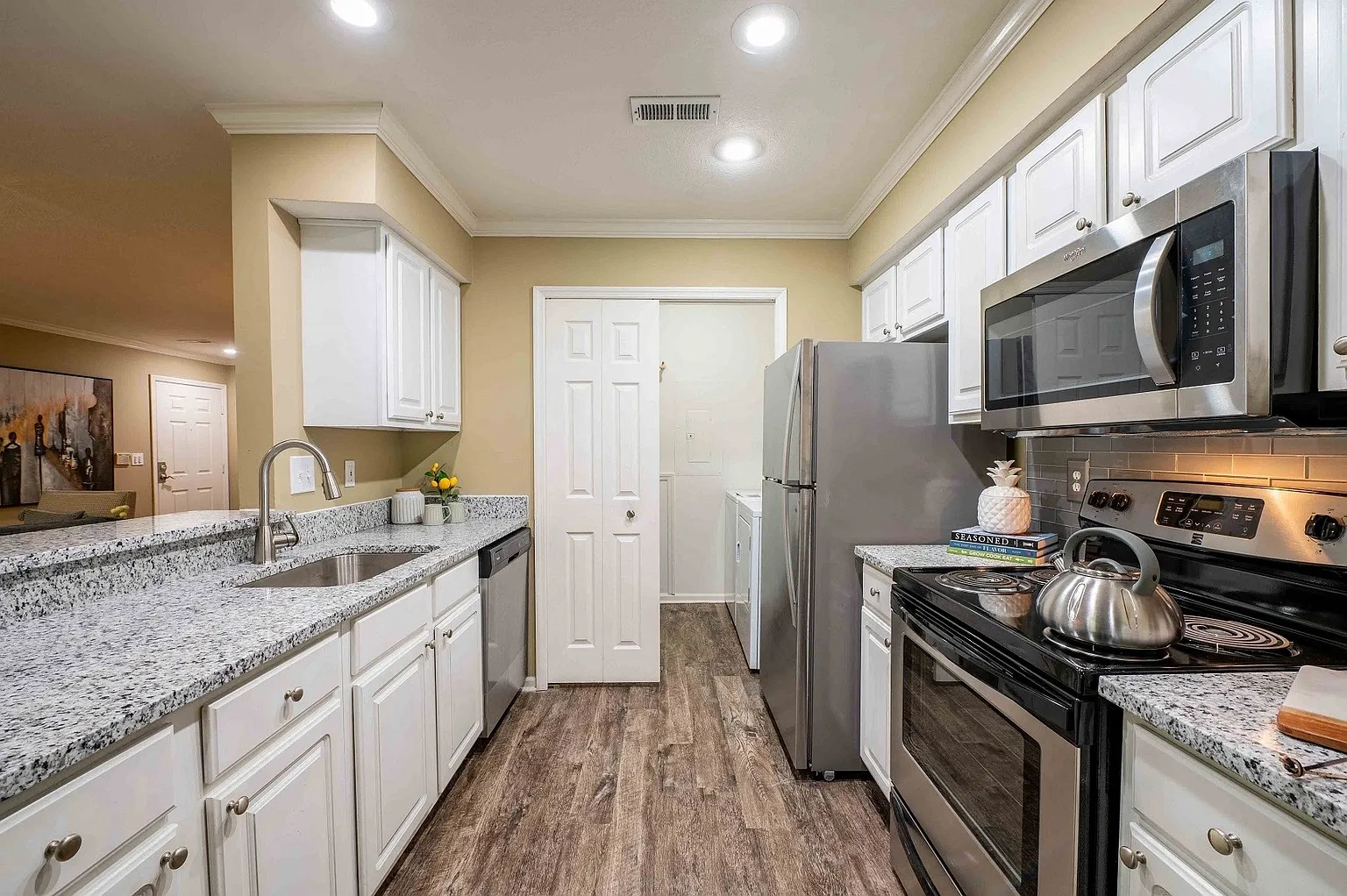 The Woods at Polaris Parkway Apartment Homes – photo 1