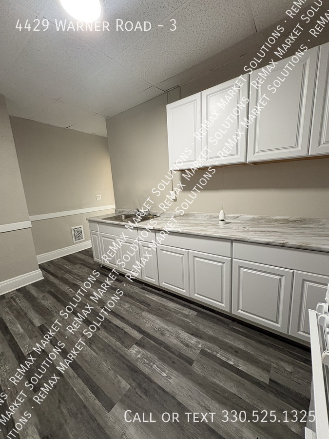 4429 Warner Rd – photo 5