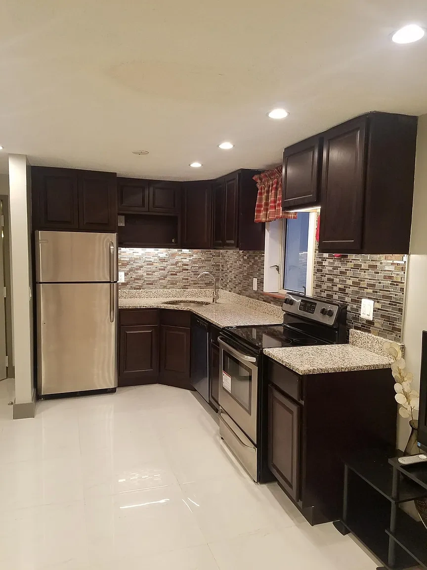1380 East St – photo 4
