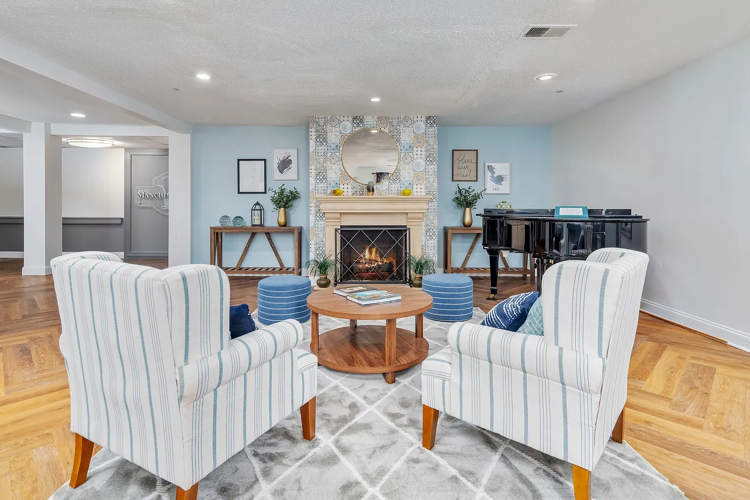 Manchester Lakes Apartment Homes – photo 2