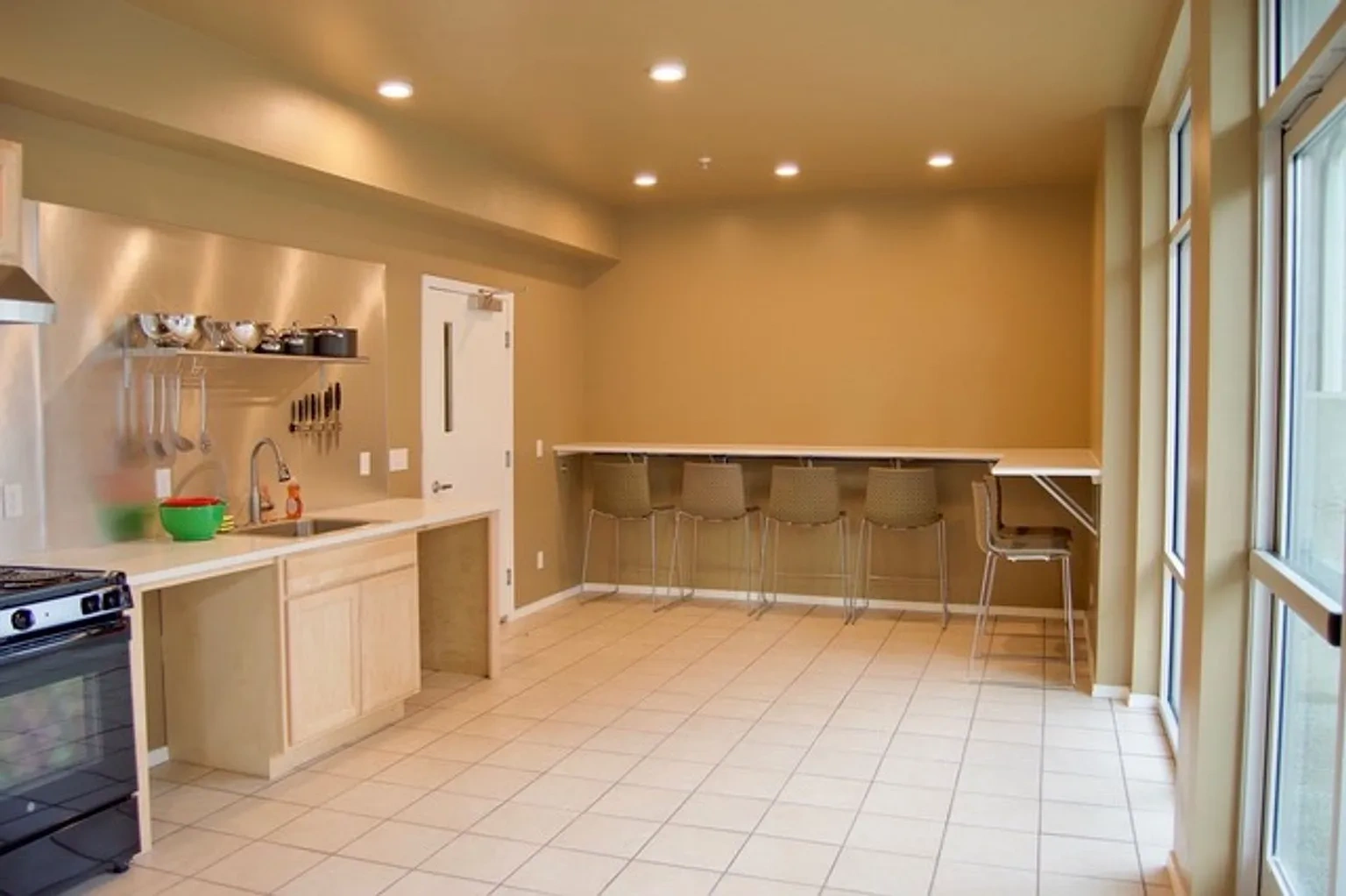 Riano by aPodment Suites Where Ballard Vibe Meets Smart Micro-Living – photo 5