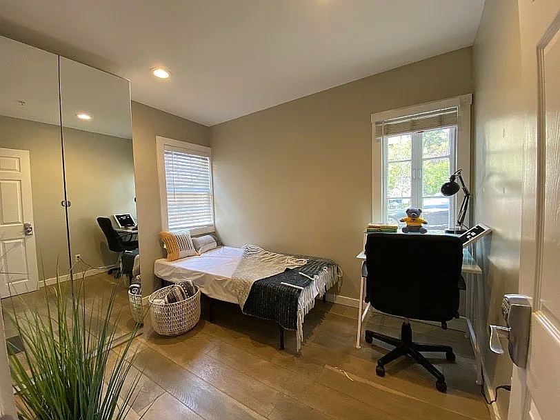 1770 La Loma – photo 1