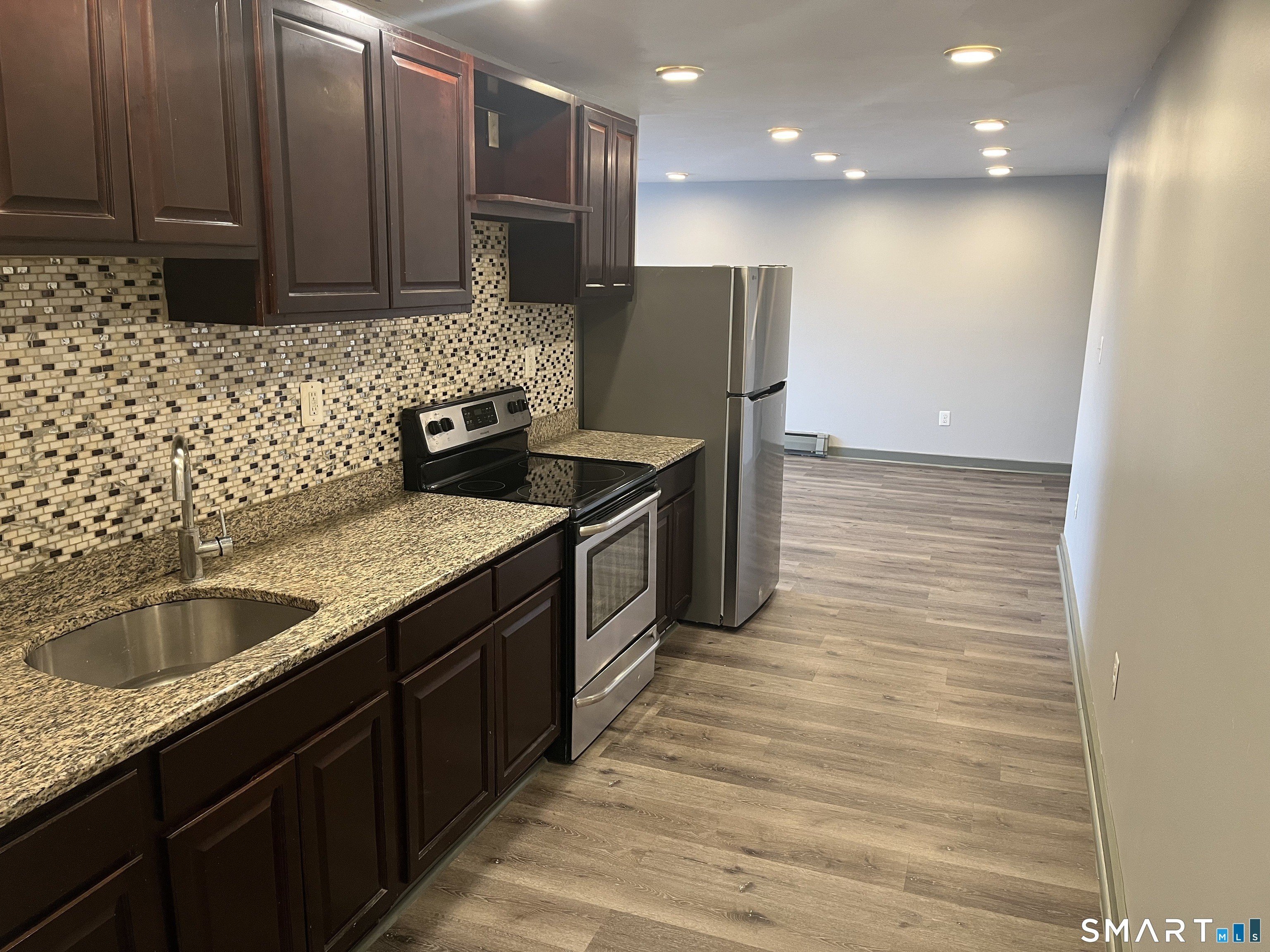 32 Cook Ave #305 – photo 5