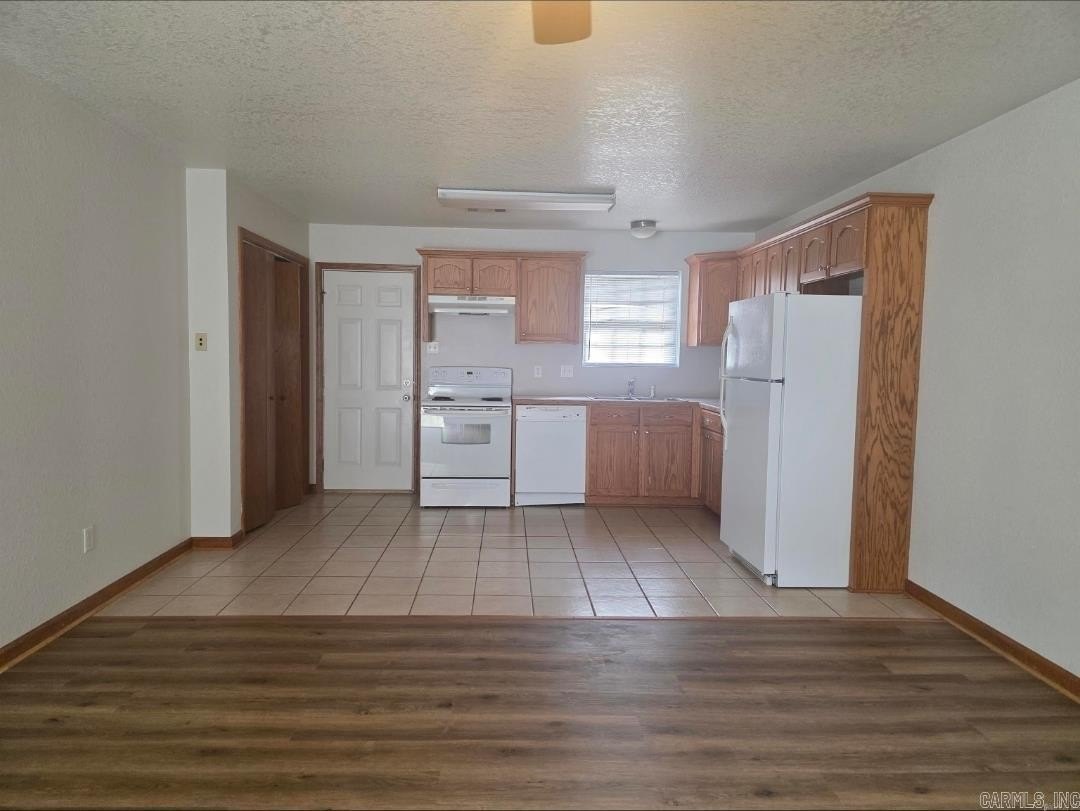 1310 N Main St – photo 3