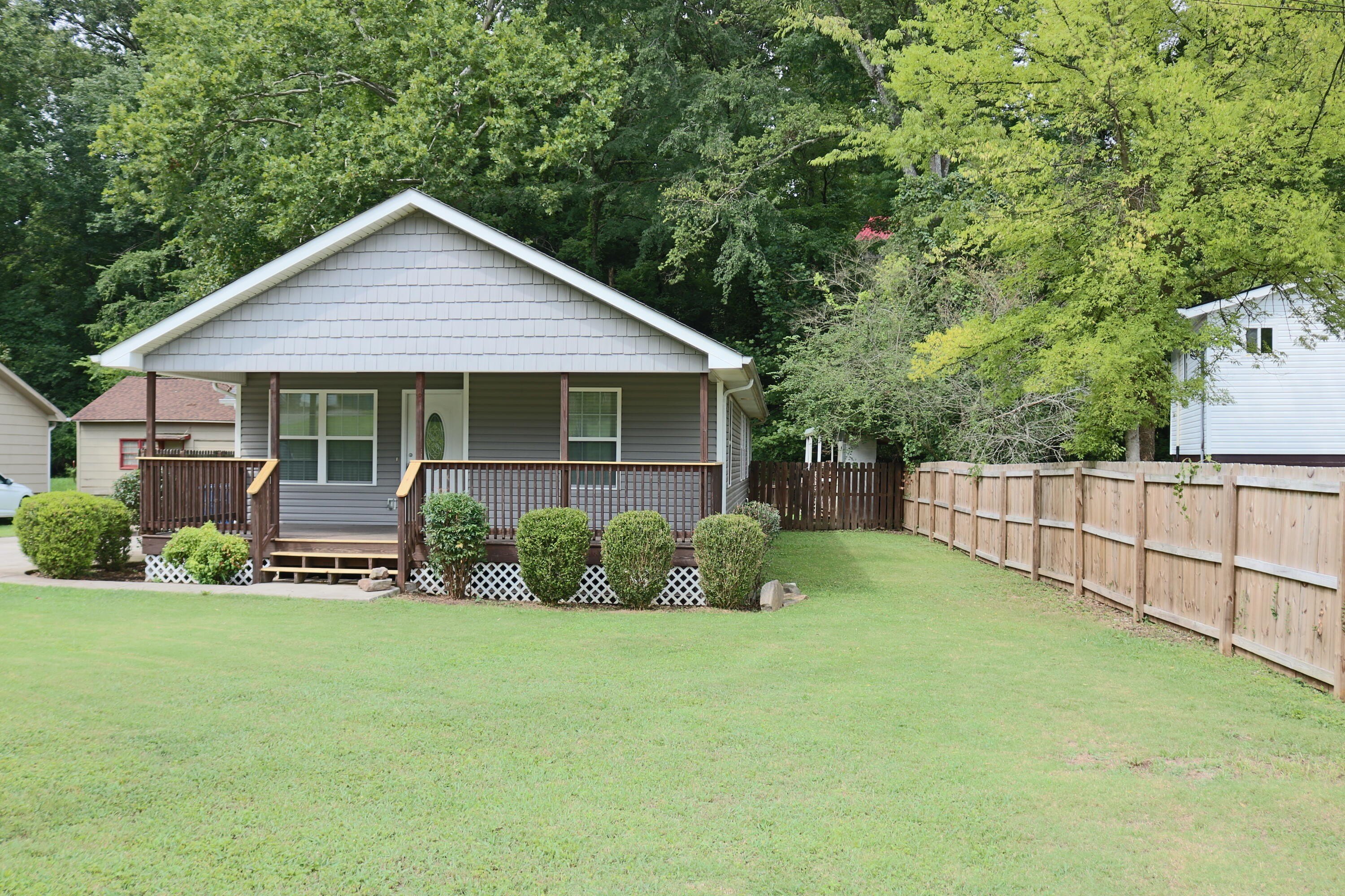 211 Martin Rd – photo 2