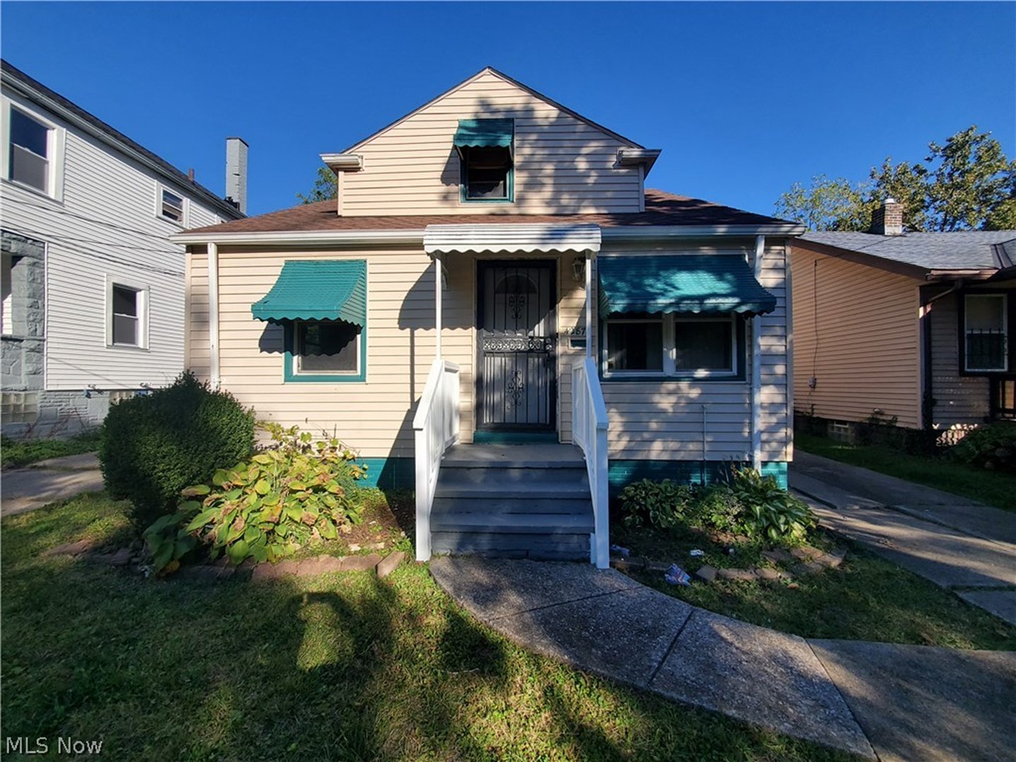 4287 E 162nd St – photo 3