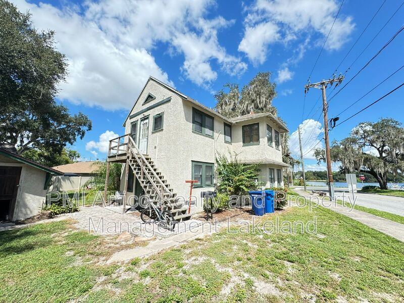 115 8th St SE – photo 1