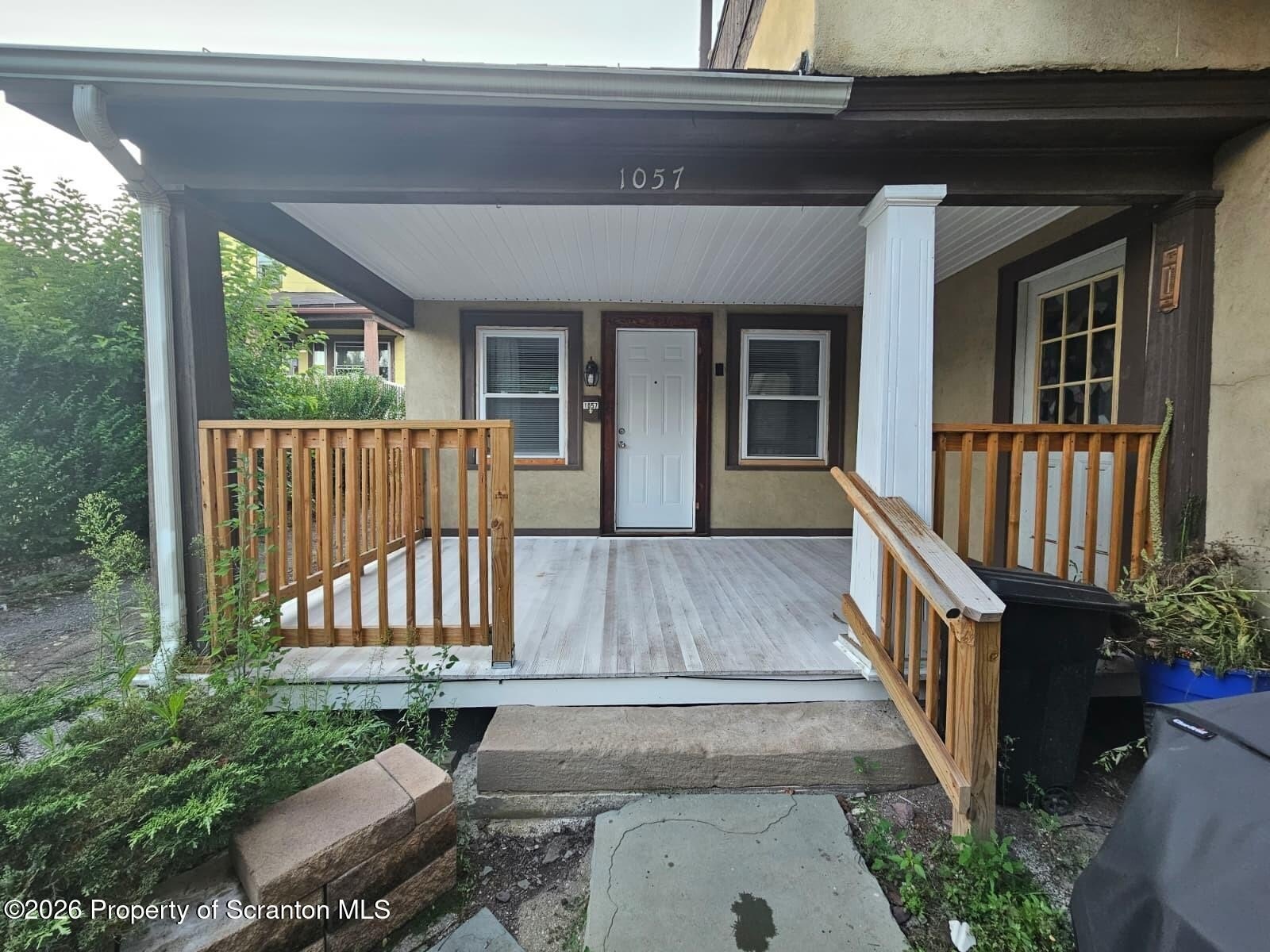 1057 Lincoln St – photo 1