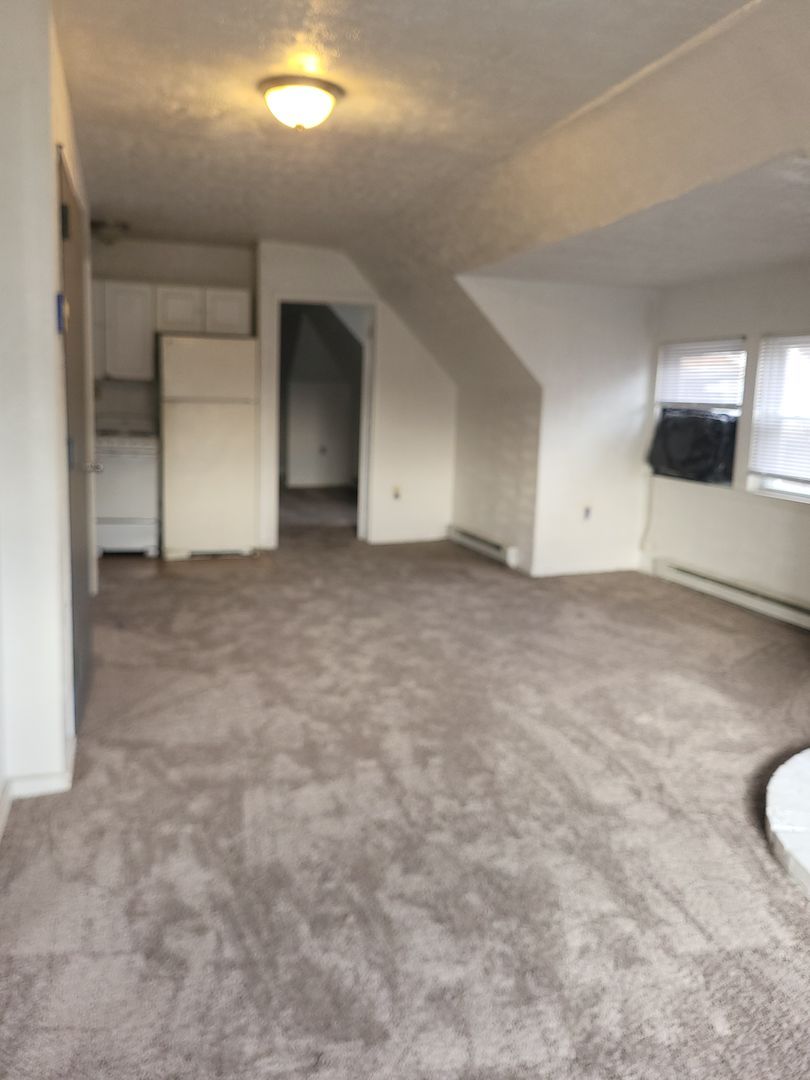 7543 Melrose St unit 3rd Floor – photo 3