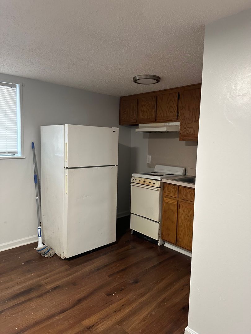 2600 S Beech St unit 2600 South Beech UNIT K – photo 4