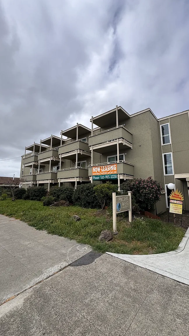 1399 Pacific Ave – photo 4