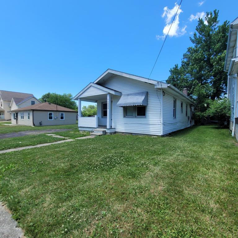 15205 Lincoln Ave – photo 1