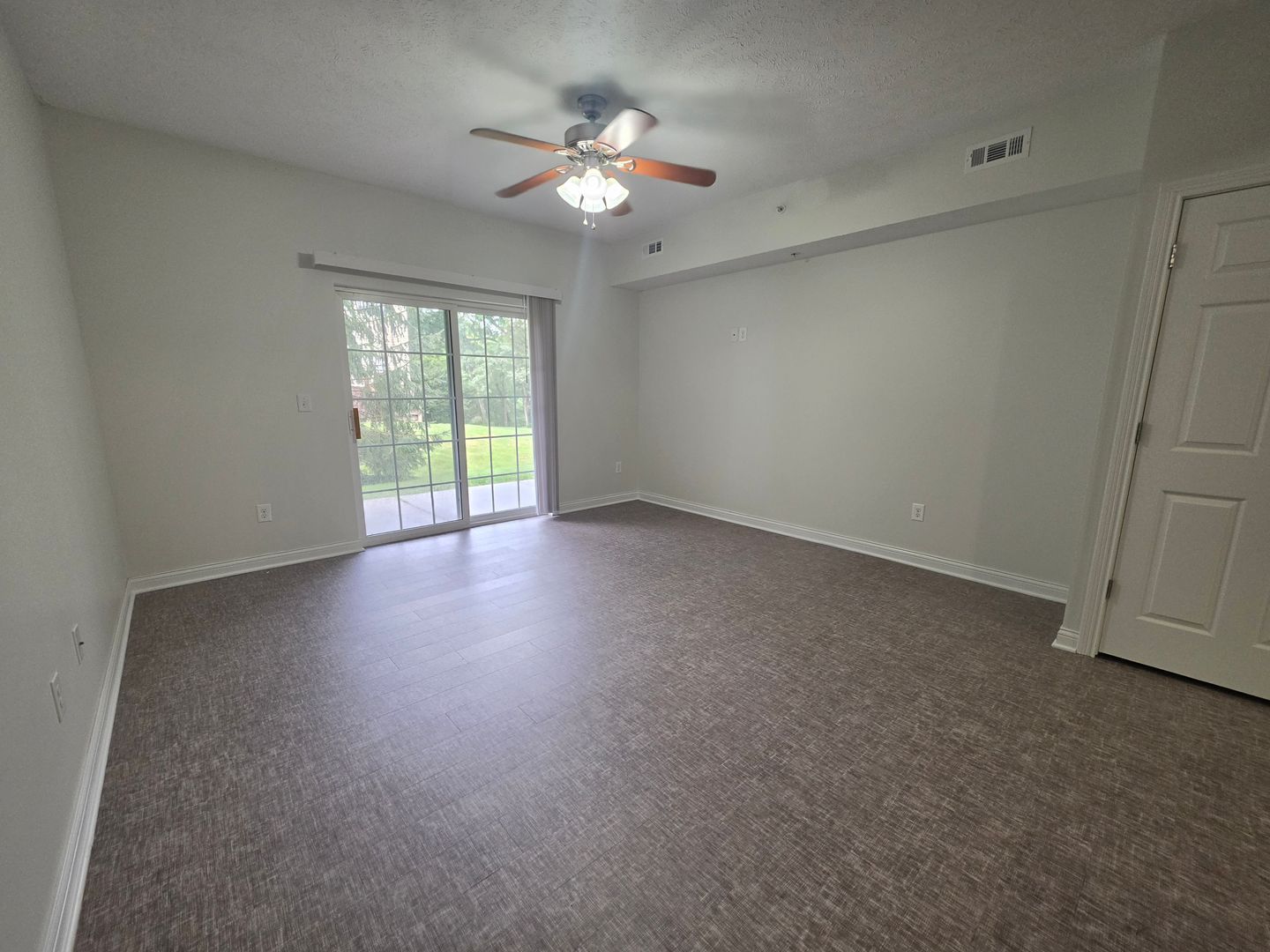 401-407 Pleasant Meadow Blvd unit 401-104 – photo 2