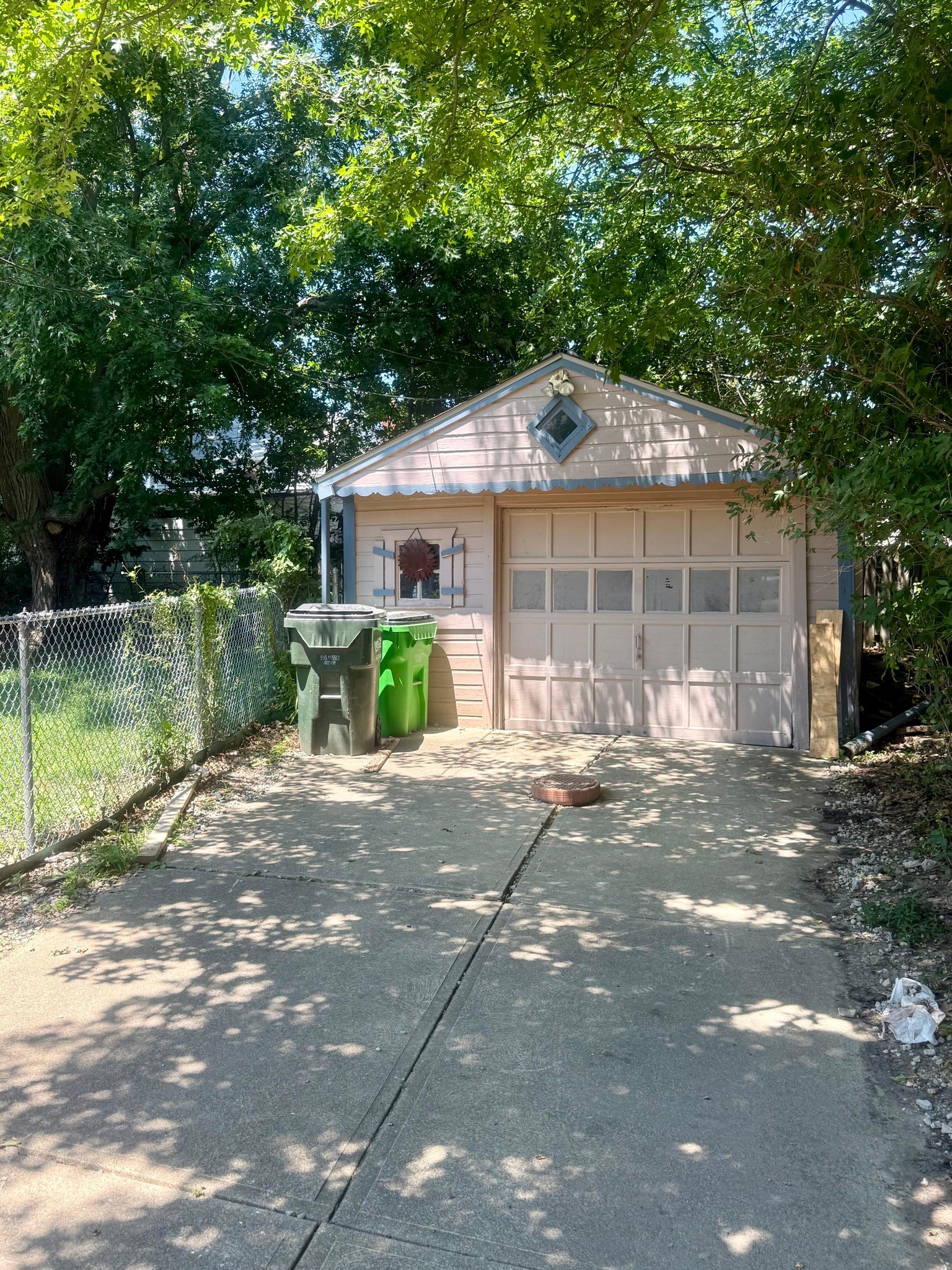 23861 Colbourne Rd – photo 3