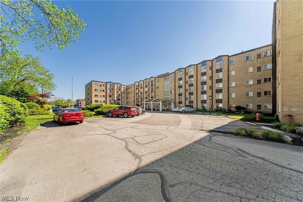 25735 Lorain Rd #513 – photo 2