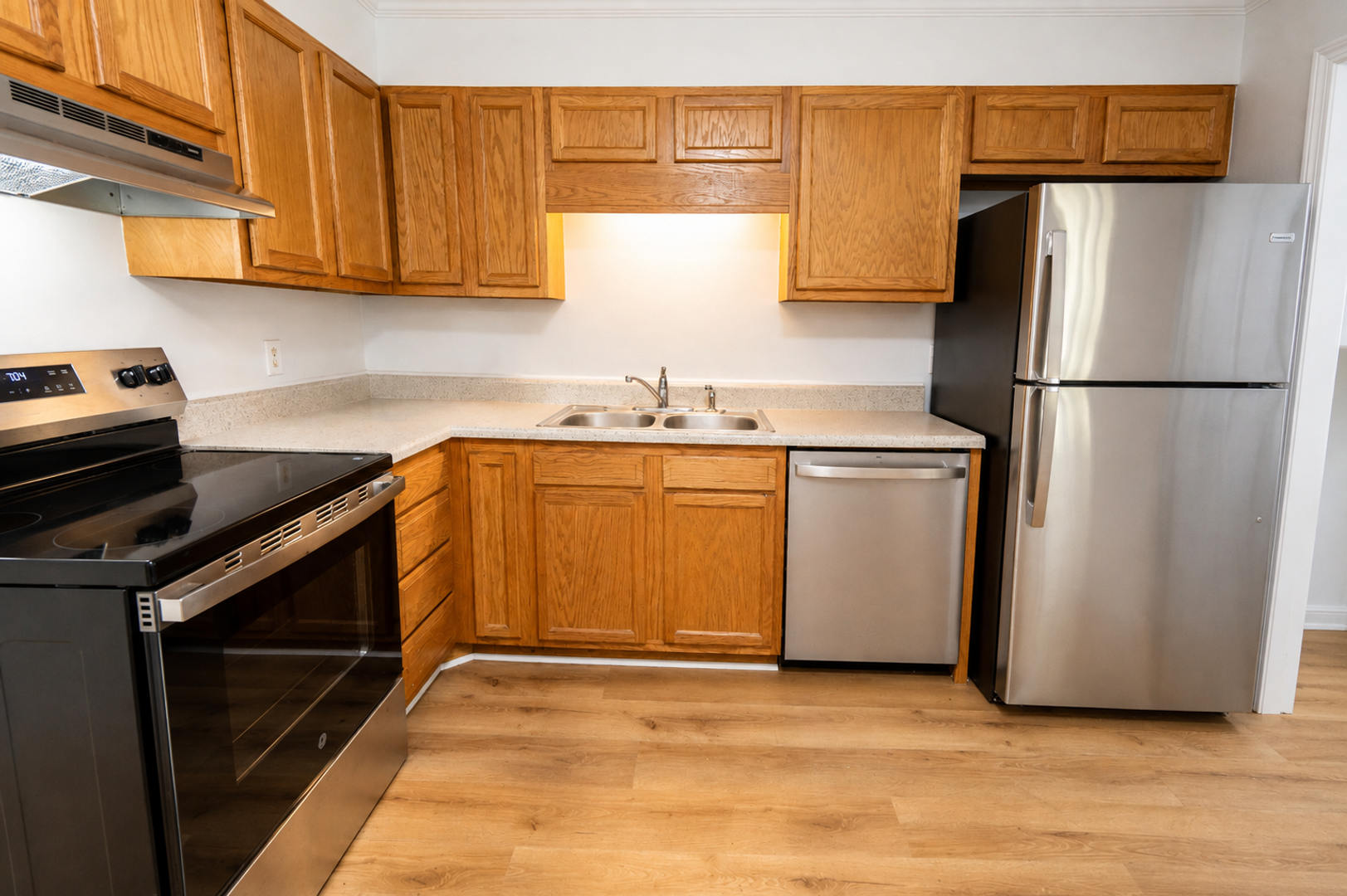 720 Montclair Dr – photo 1