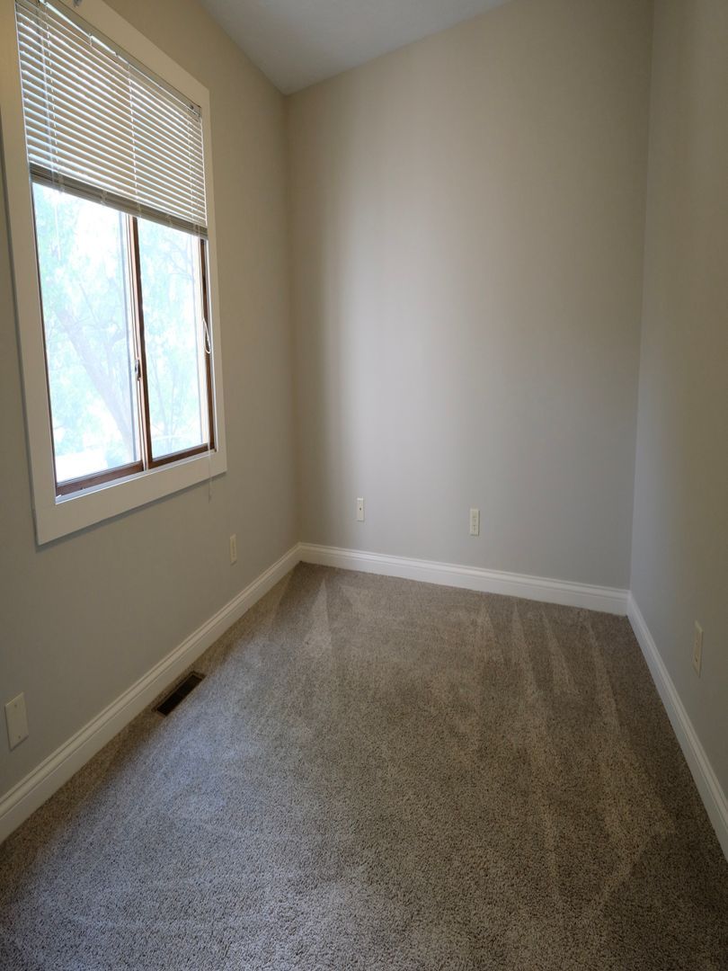 1307 Kingsridge Ct – photo 5