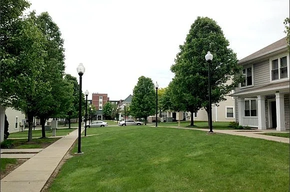 Pennley Commons – photo 2