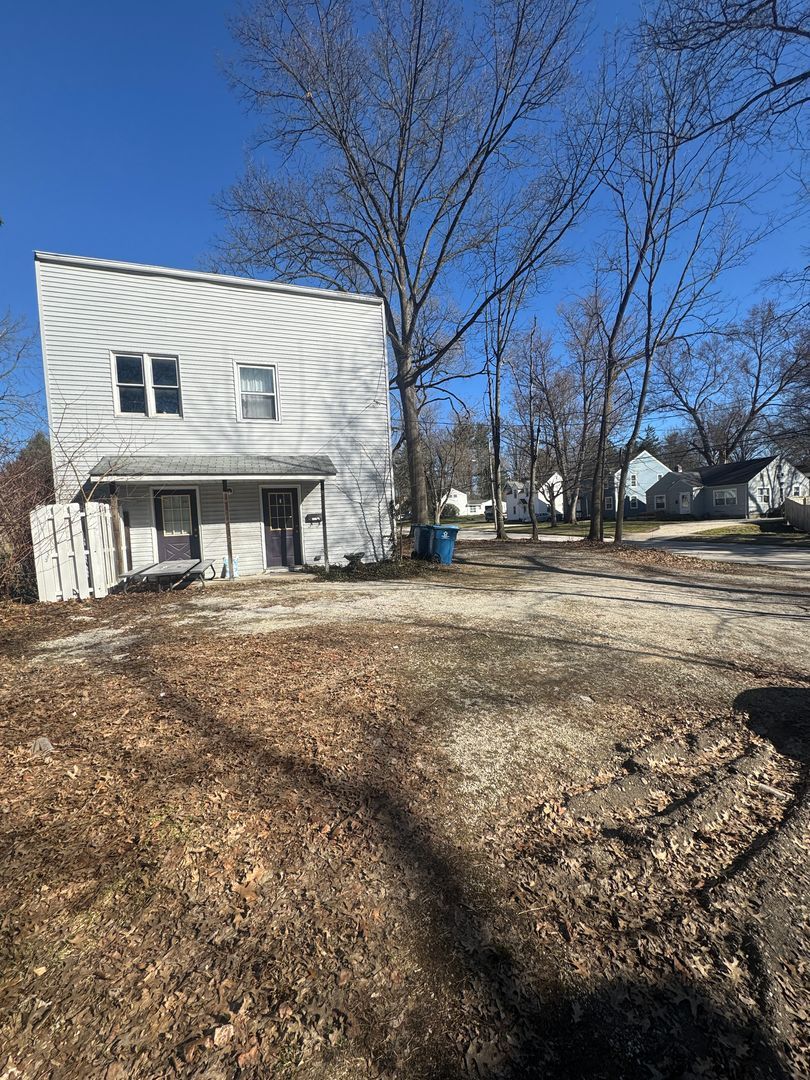 1017 1/2 Vine St unit 1017 1/2 Vine St - B - 1 – photo 2