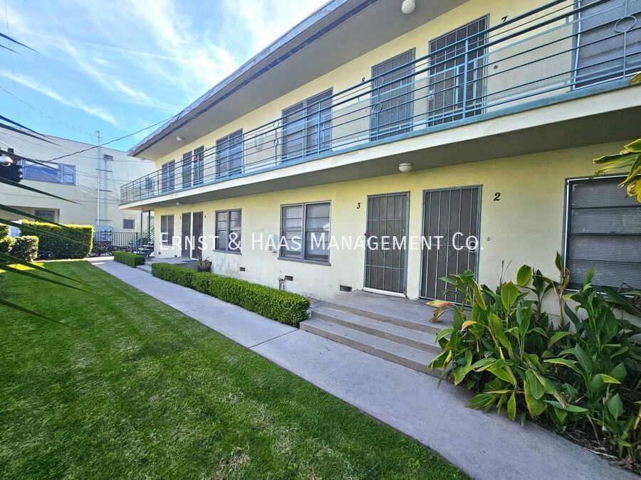 436 W 4th St – photo 1