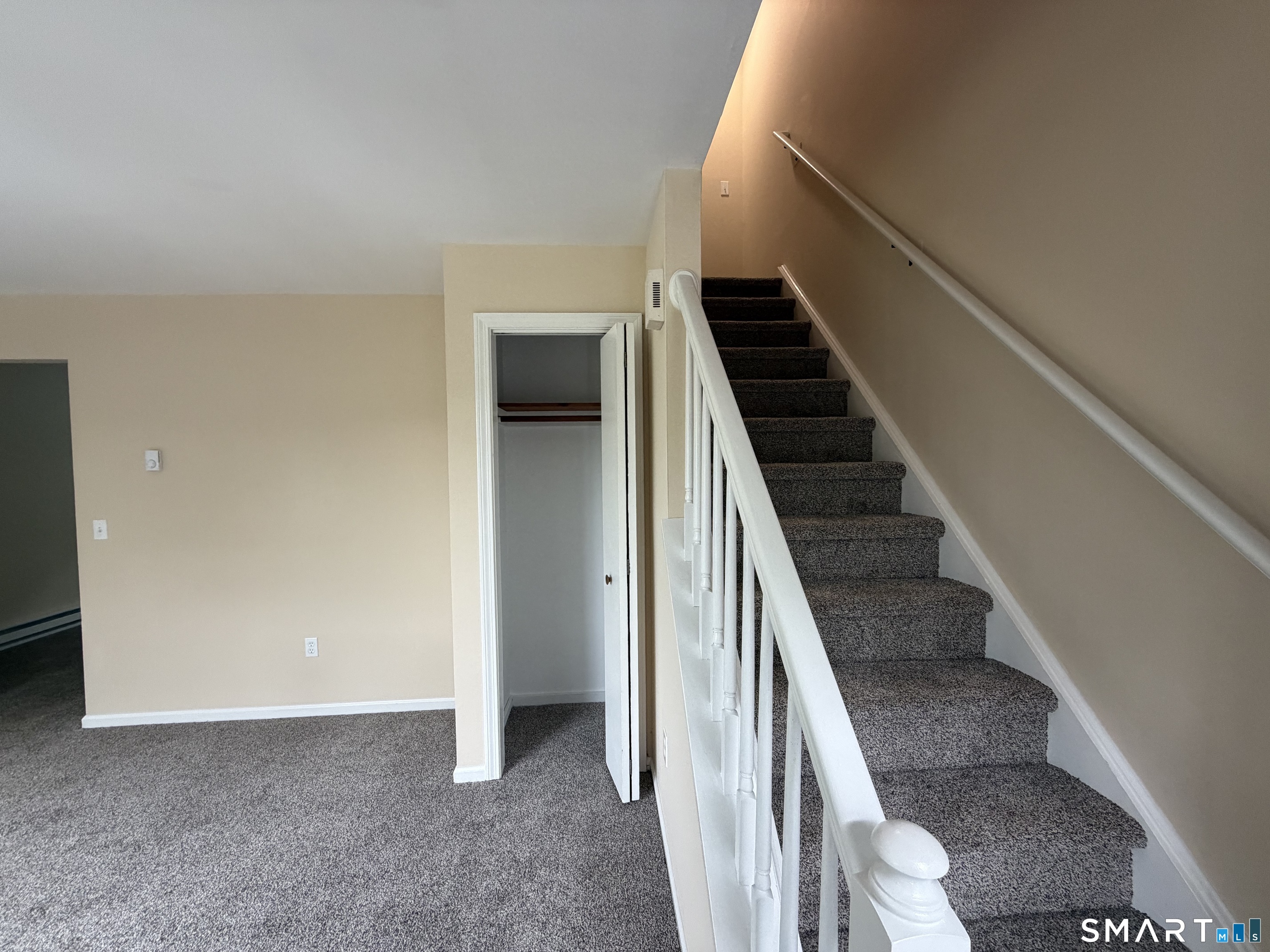 140 New Haven Ave unit A – photo 4