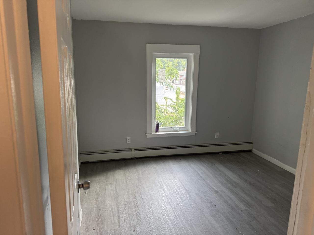 146 Pine St unit 3 – photo 5
