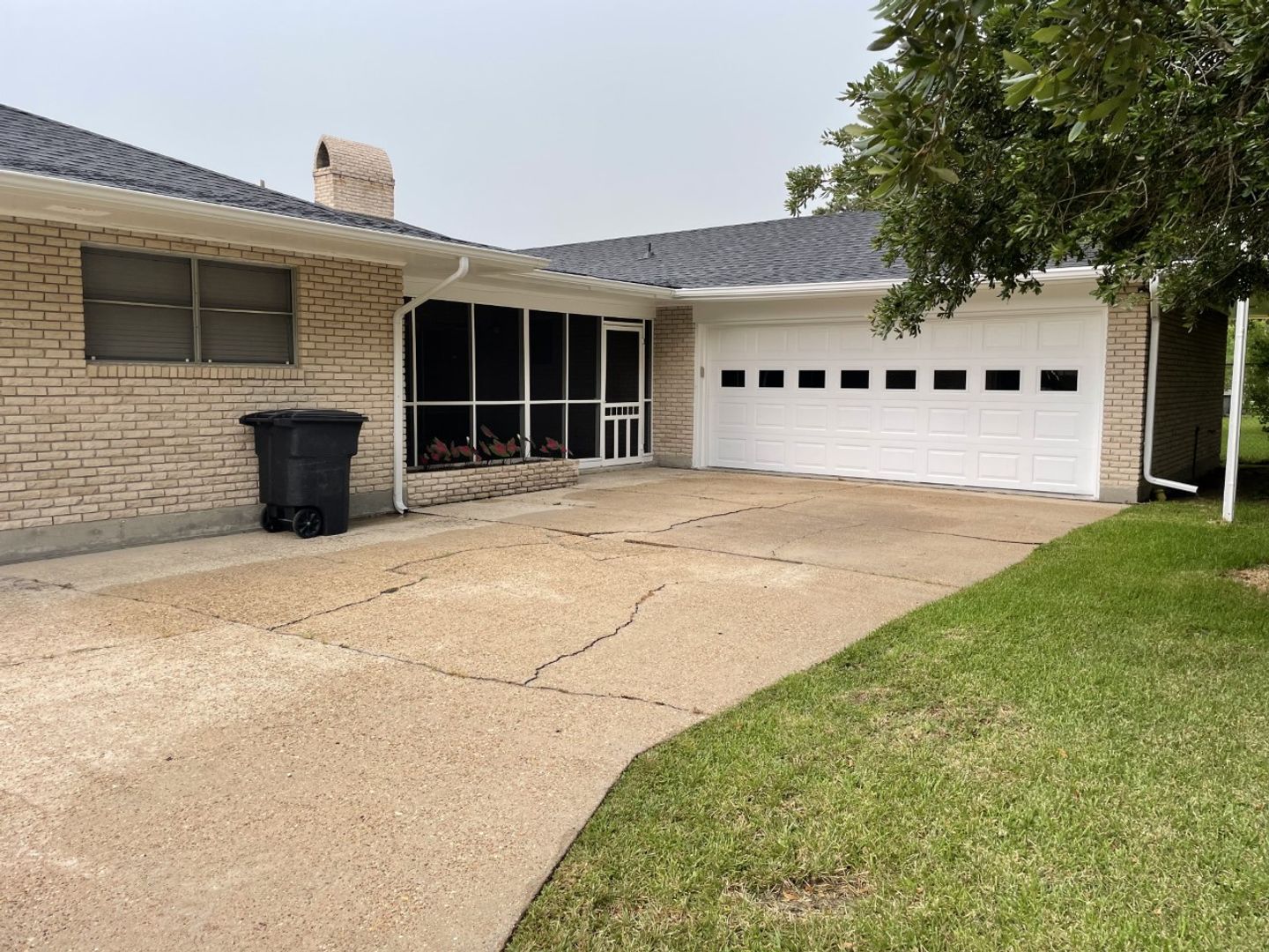 2221 77th Ave – photo 1
