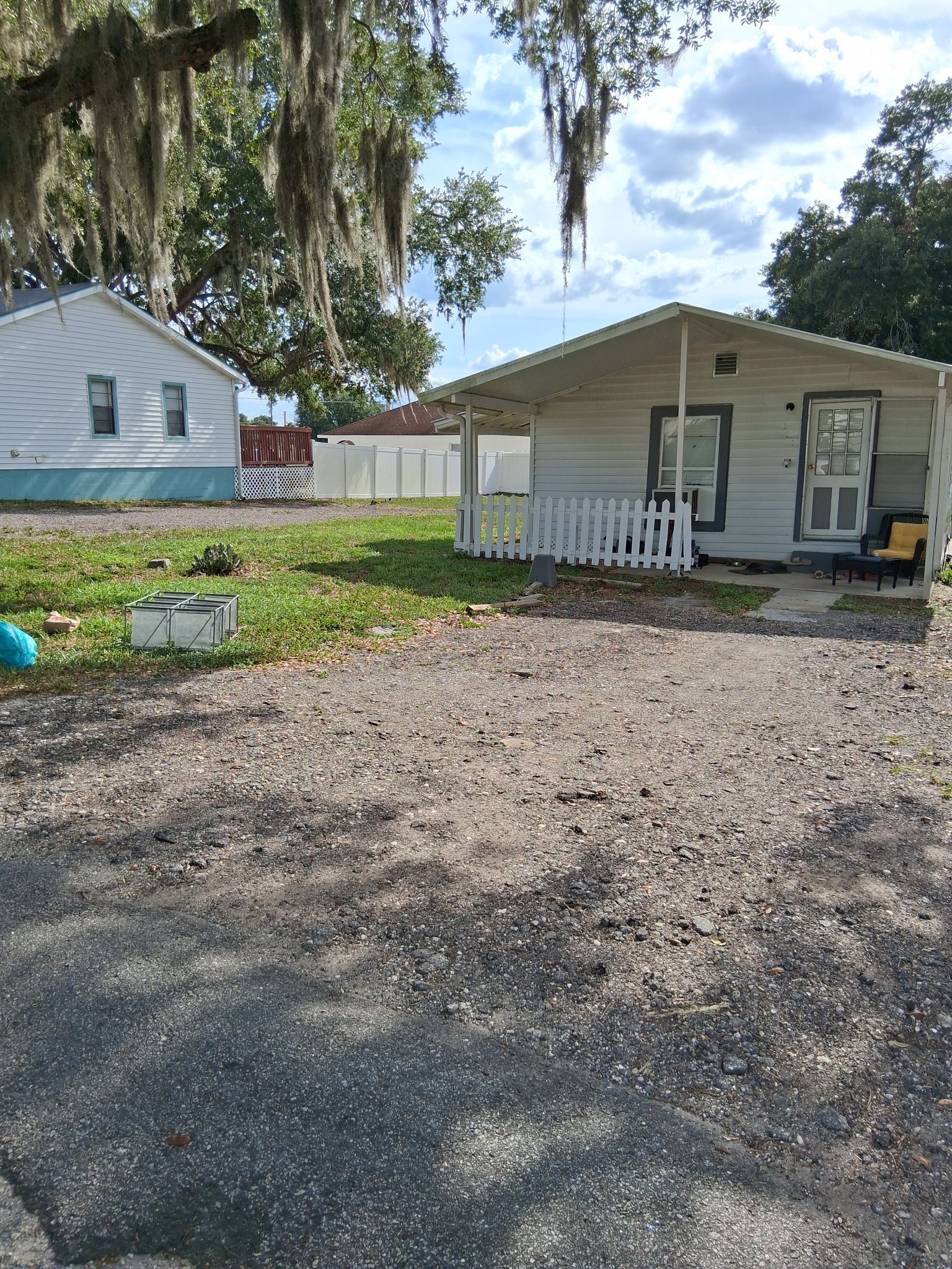 111 Laura St – photo 1