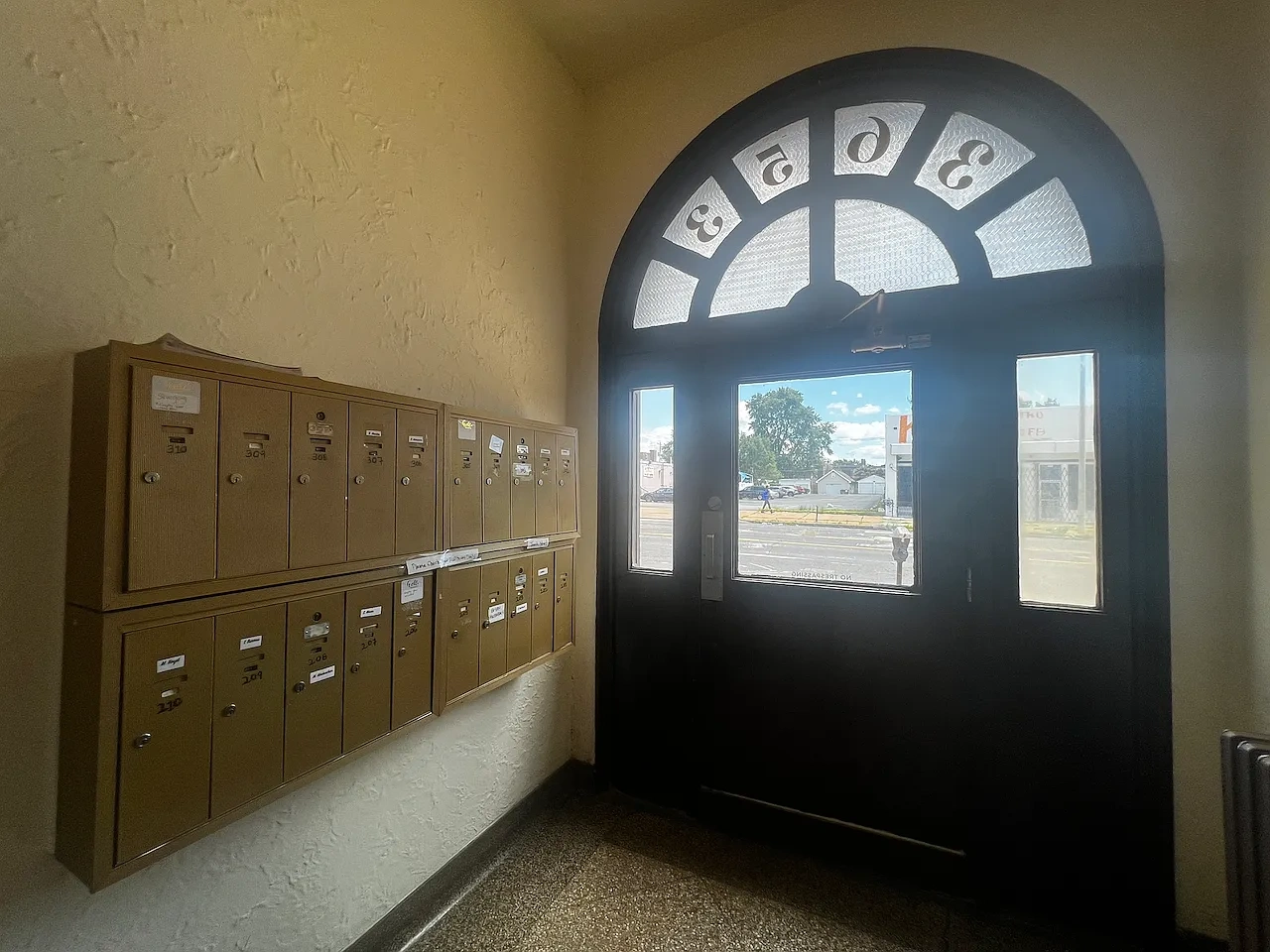 P Building – photo 5