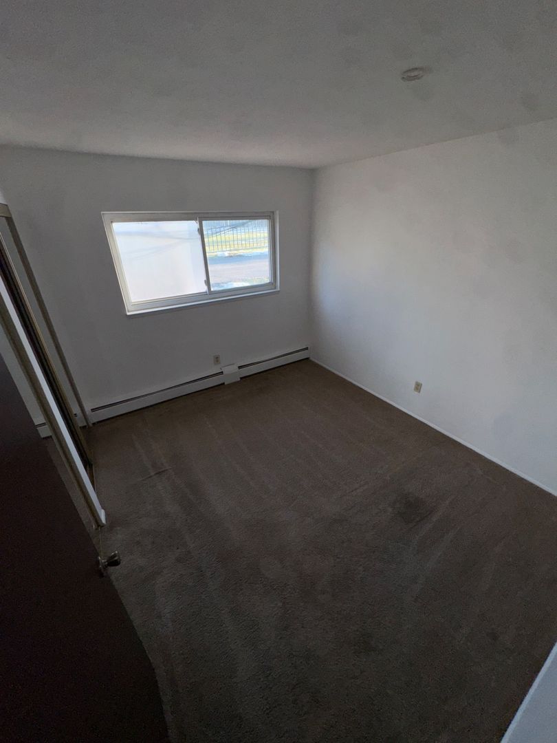 5058 Broadway Ave unit Unit 1 – photo 3