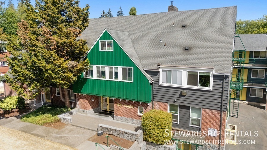 1825 Harris St – photo 1