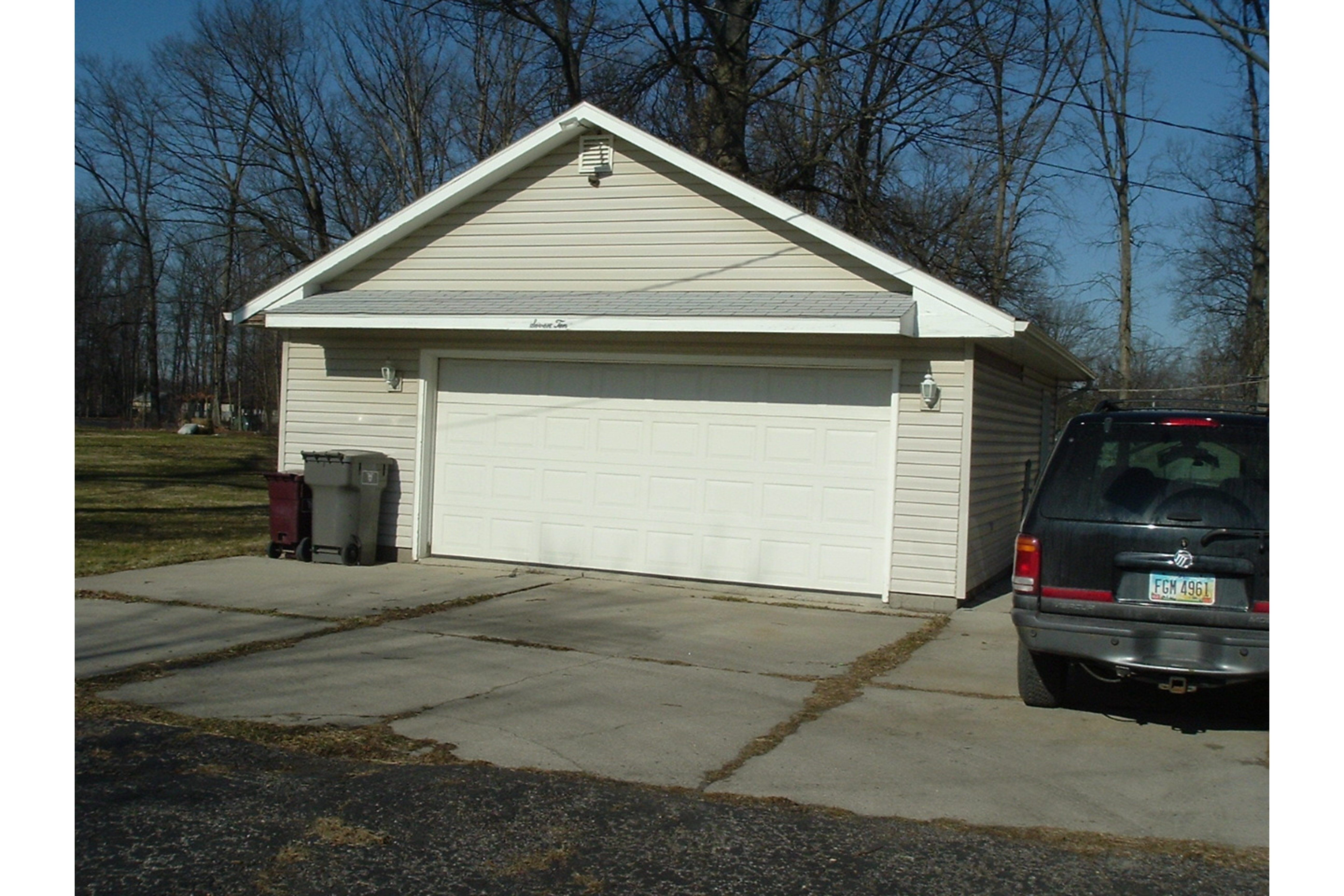 710 W Robb Ave – photo 2
