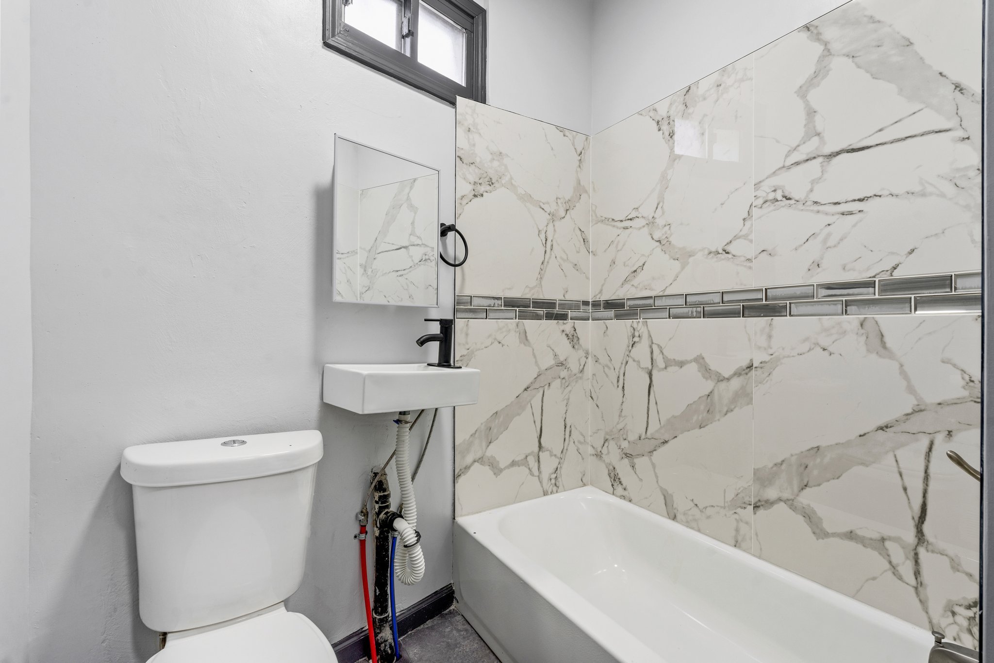 1306-1308 Complete St unit 1306-APT 1 – photo 3