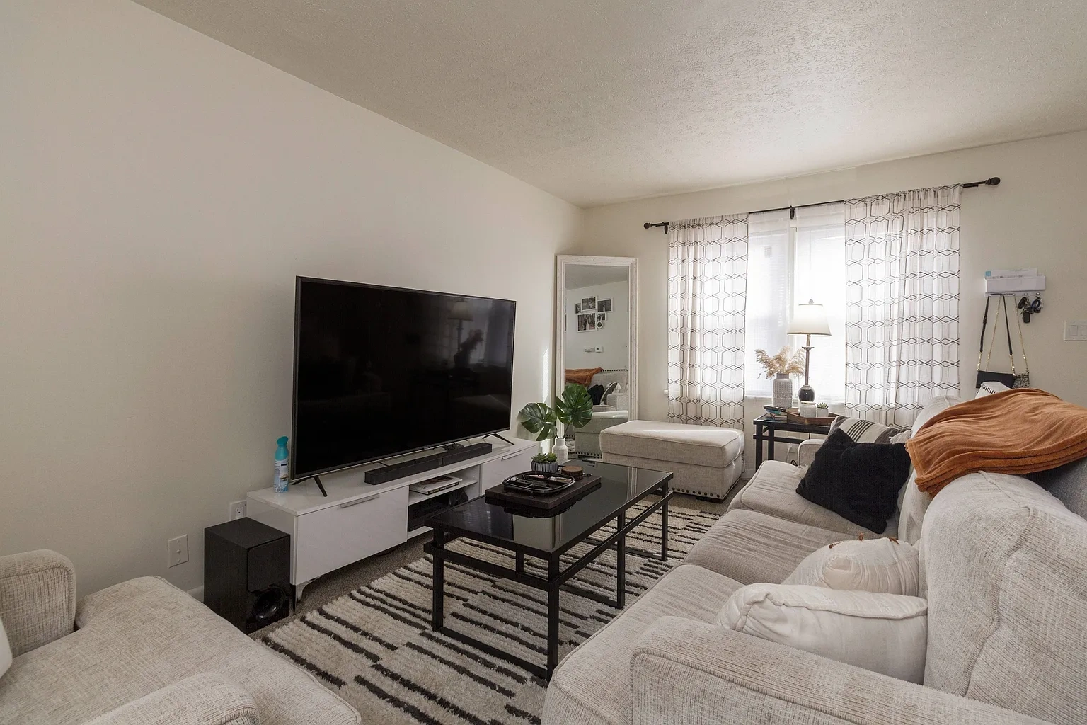 Hidden Creek Apartment Homes – photo 3