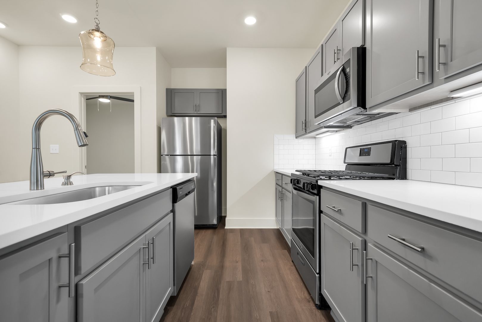 4102 Prentice St – photo 5