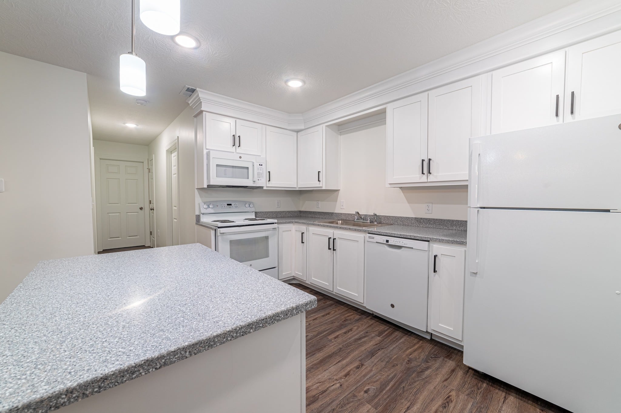 6208 Commerce Dr unit 208 – photo 2