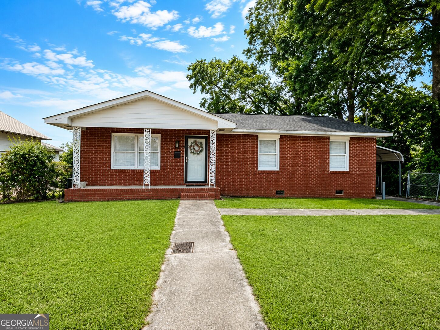 401 N Wilkinson St – photo 1