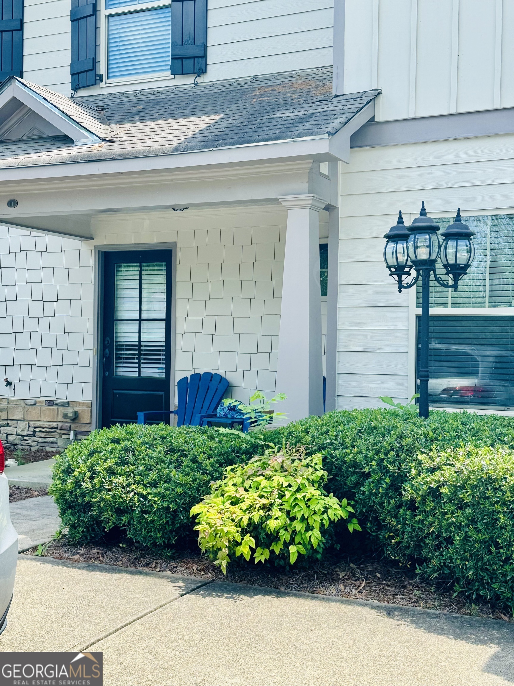 451 N Columbia St – photo 2