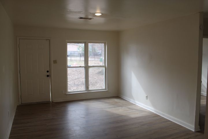 6 York Dr – photo 2