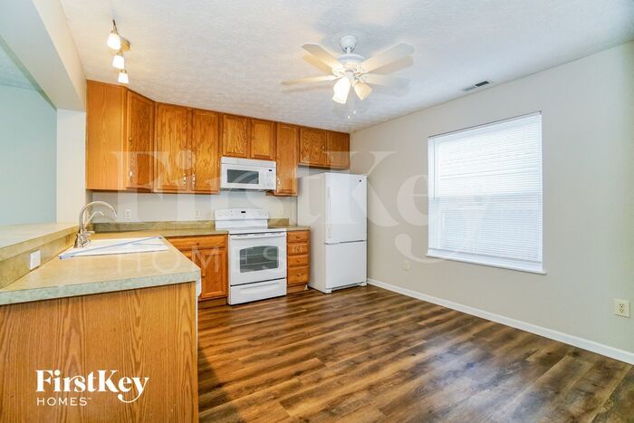 261 Inah Ave – photo 4