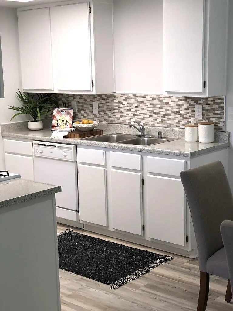 Goodmanor Apartments – photo 5