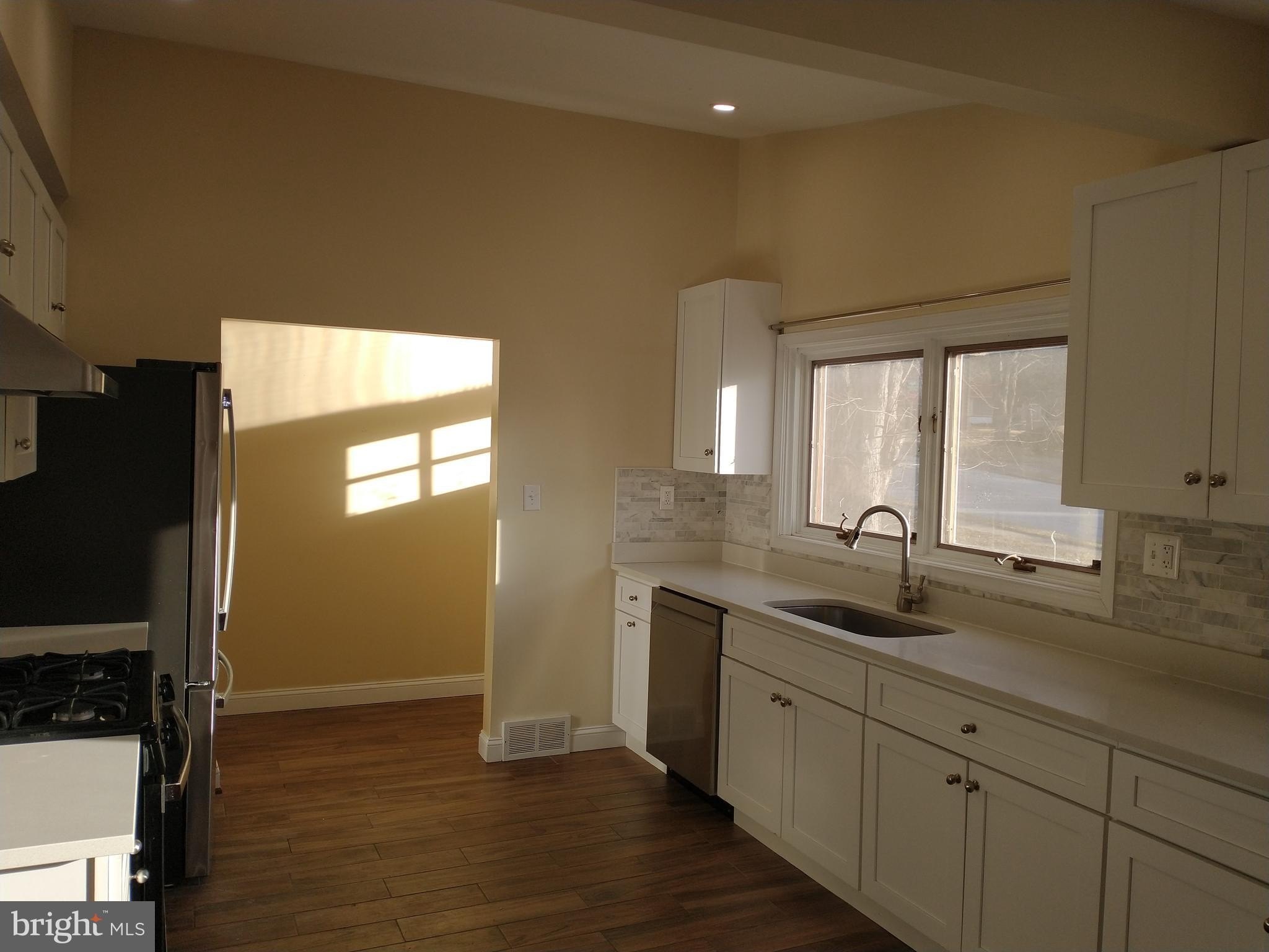 512 Dartmouth Dr – photo 3