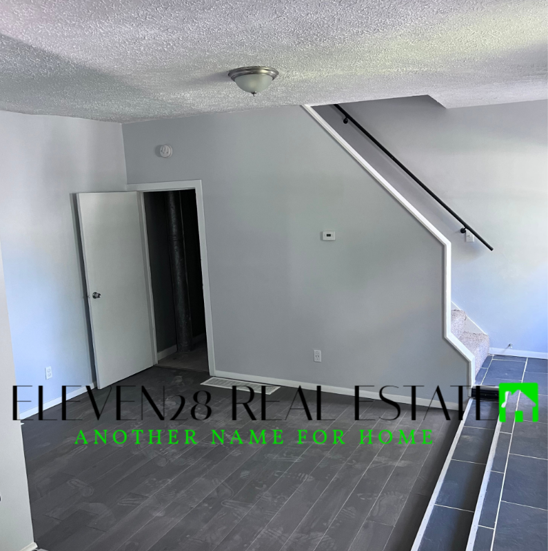 2165 Selim Ave unit 2 – photo 3